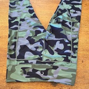 ZYIA Active leggings. camo green.